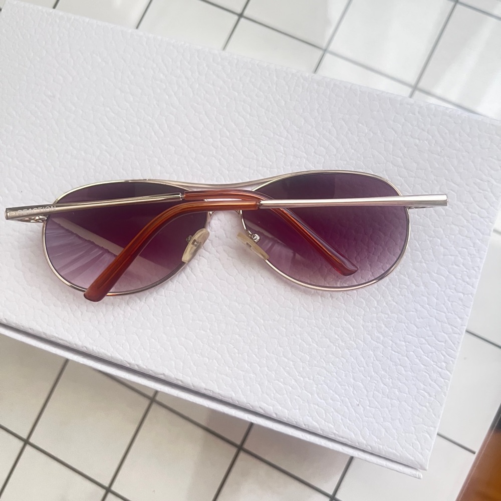 Kenneth Cole Gold and Purple Gradient Sunglasses EUC - Picture 2 of 3